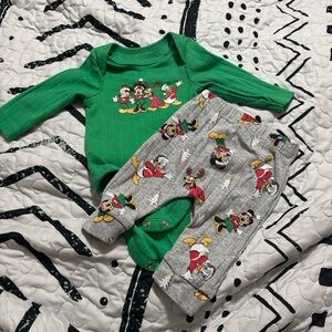 Newborn Disney Baby Green Mickey & Friends Christmas Set